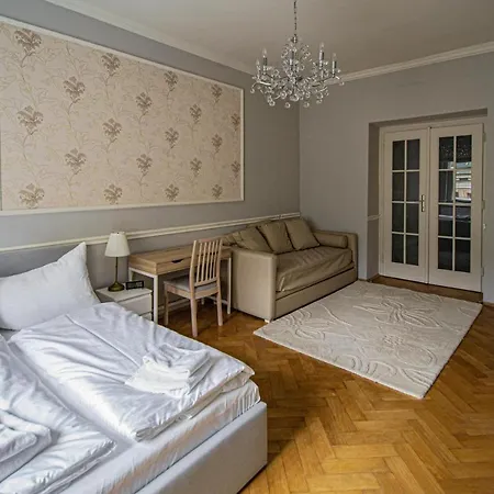 Luxury 150m2 On Wencelas Square With Private Garage