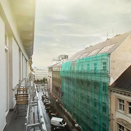 Apartment Luxury 150m2 On Wencelas Square With Private Garage