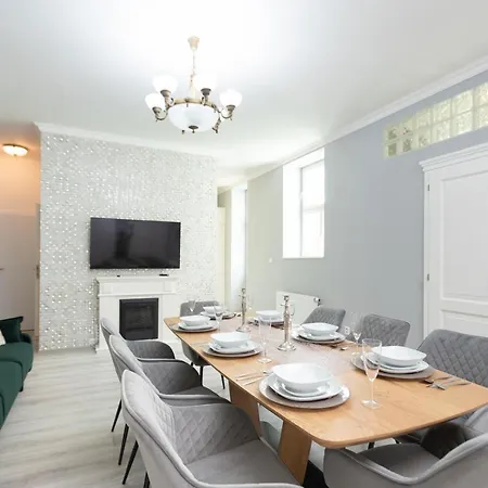 Lejlighed Luxury 150m2 On Wencelas Square With Private Garage Prag