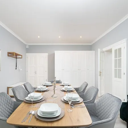 Lejlighed Luxury 150m2 On Wencelas Square With Private Garage *