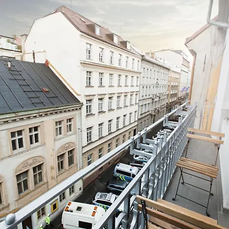 Lejlighed Luxury 150m2 On Wencelas Square With Private Garage Prag