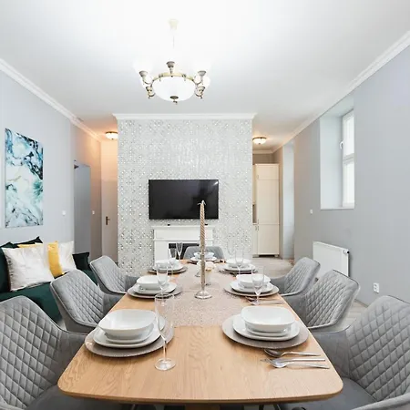 Luxury 150m2 On Wencelas Square With Private Garage Lejlighed
